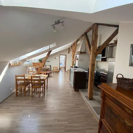 Home3city Sloneczne Poddasze *